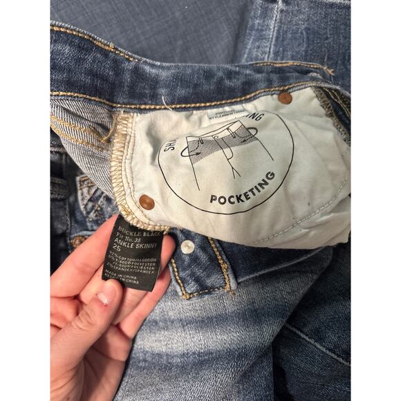 NWOT Buckle Black Ankle Skinny Distressed Jeans Women's Size 25 - Picture 3 of 4